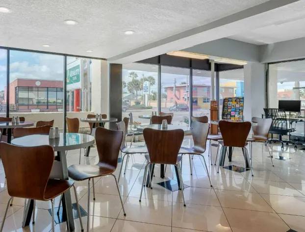 Quality Inn Daytona Beach Oceanfront hotel detail image 4