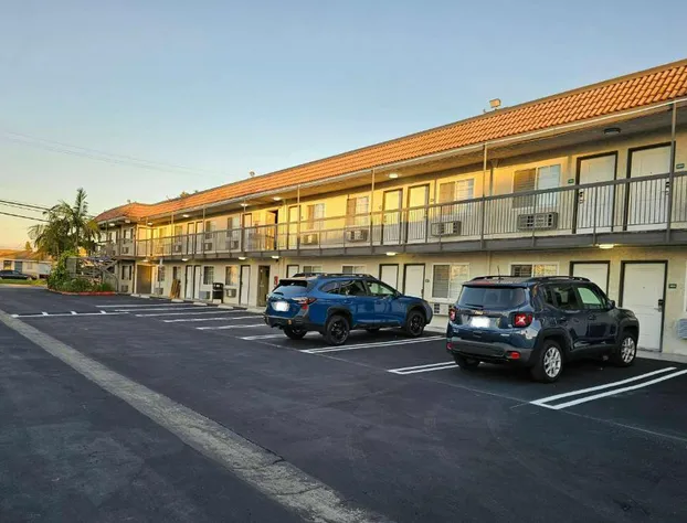 Travelodge by Wyndham Fullerton Near Anaheim hotel detail image 1