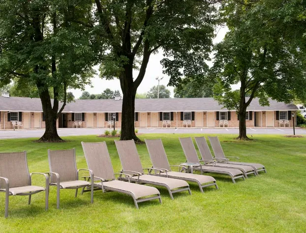 Bird in Hand Family Inn hotel detail image 1