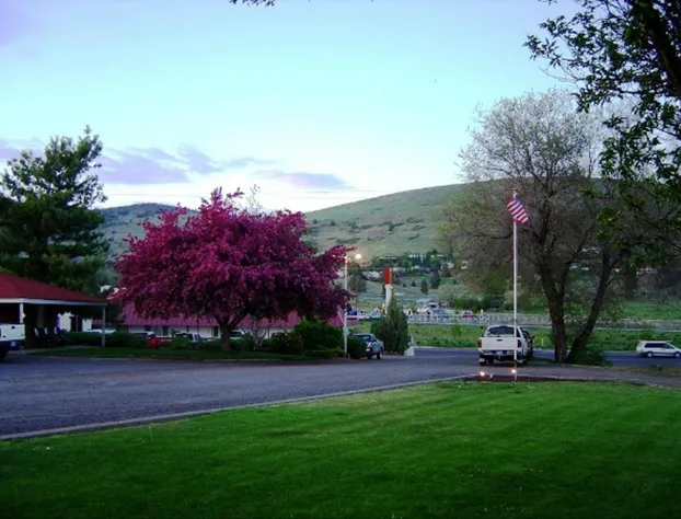 Golden West Motel hotel detail image 3