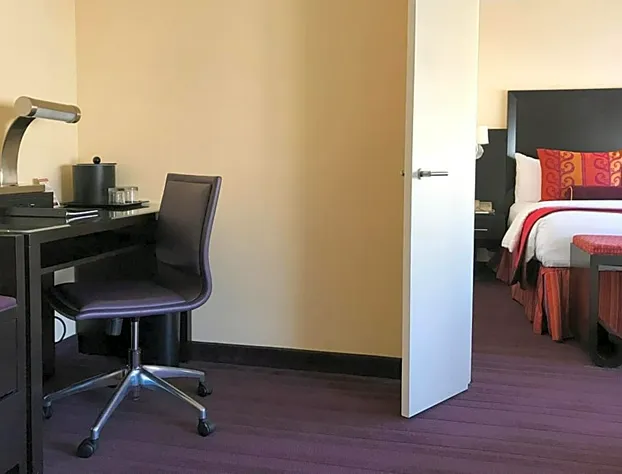 Washington Plaza Hotel hotel detail image 3