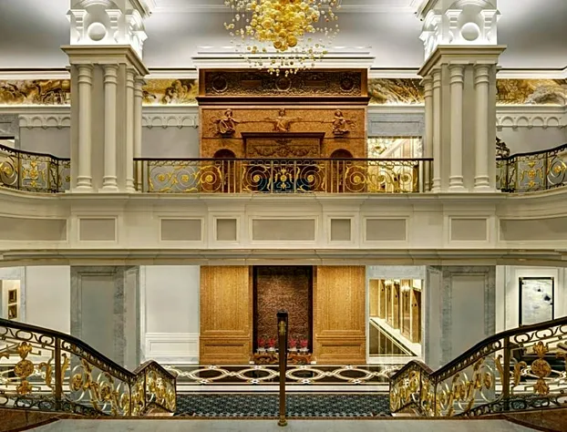 Lotte New York Palace hotel detail image 2
