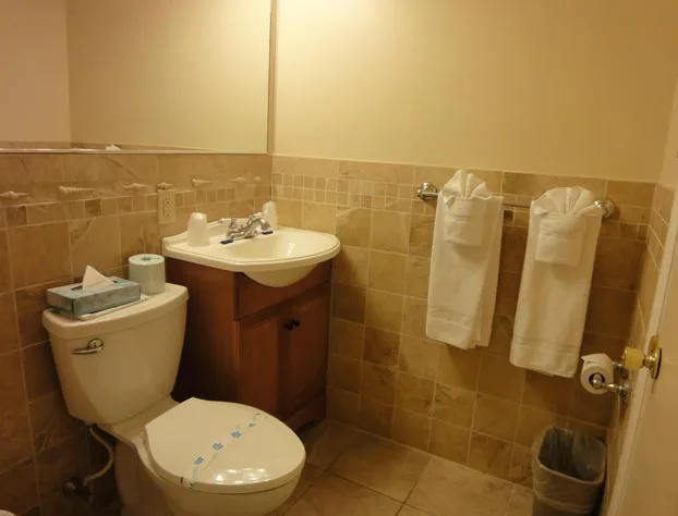 Hyannis Travel Inn hotel detail image 4