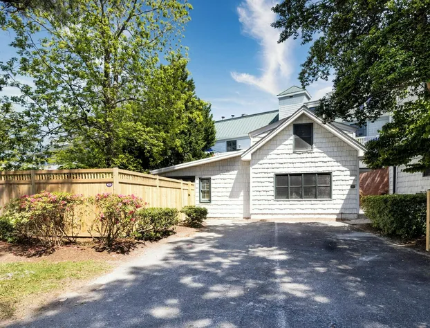 The Bellmoor Inn & Spa hotel detail image 3