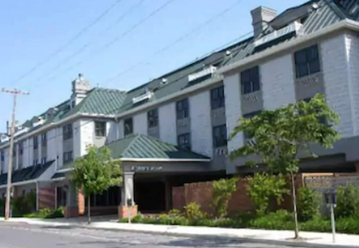 The Bellmoor Inn & Spa hotel hero