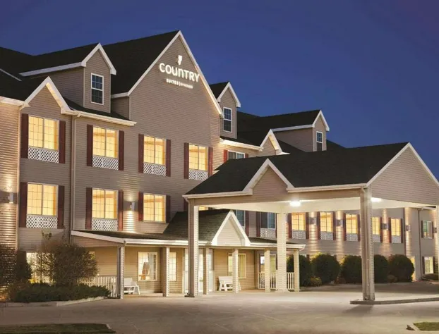 Country Inn & Suites by Radisson Bismarck Waterpark hotel detail image 1