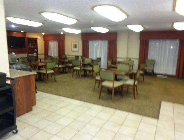 Country Inn & Suites by Radisson Bismarck Waterpark hotel detail image 2