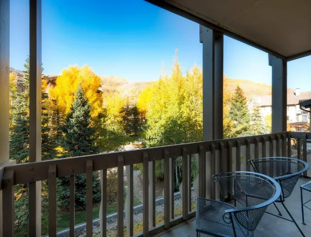 Sitzmark Vail hotel detail image 1