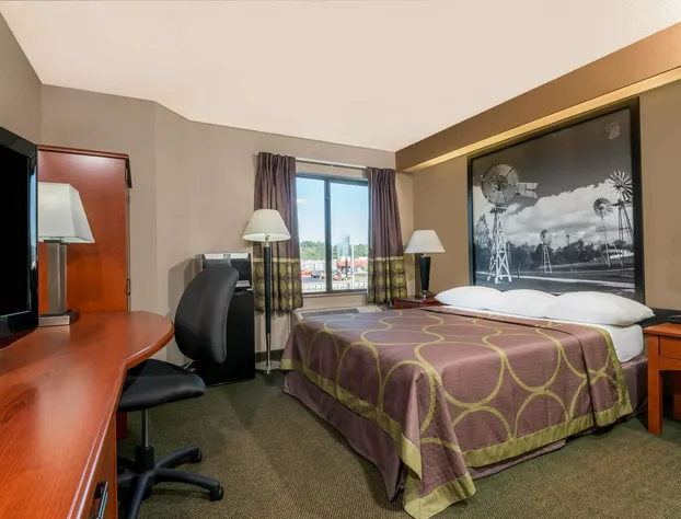 Super 8 by Wyndham Jasper hotel detail image 3