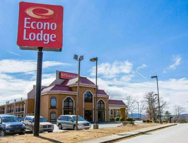 Econo Lodge Hendersonville hotel detail image 1