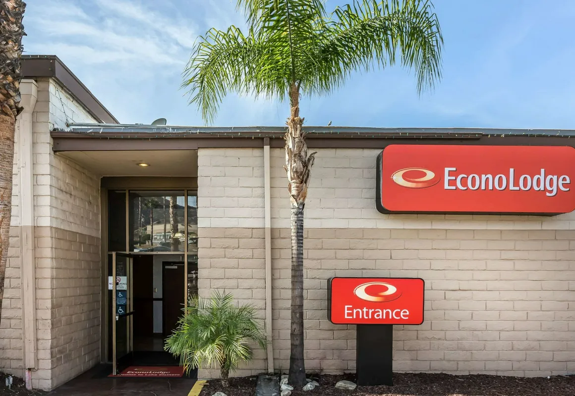 Econo Lodge Lake Elsinore Casino hotel hero