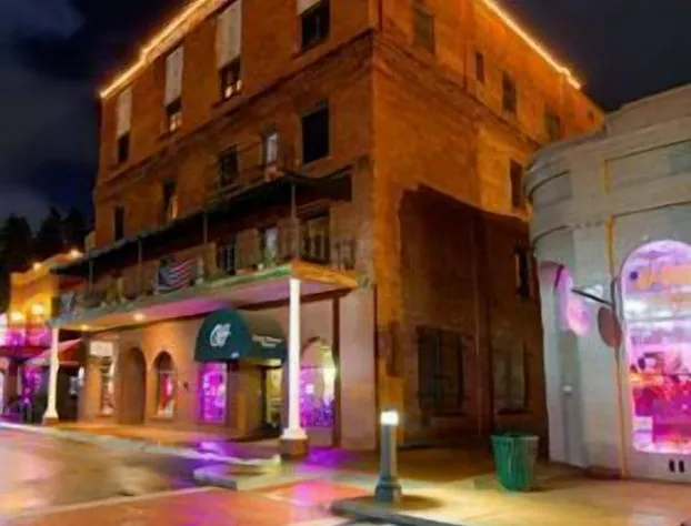 Historic Cary House Hotel hotel detail image 3