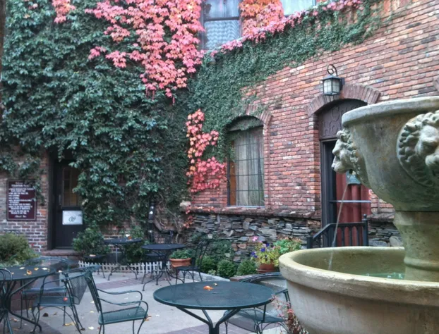 Historic Cary House Hotel hotel detail image 4