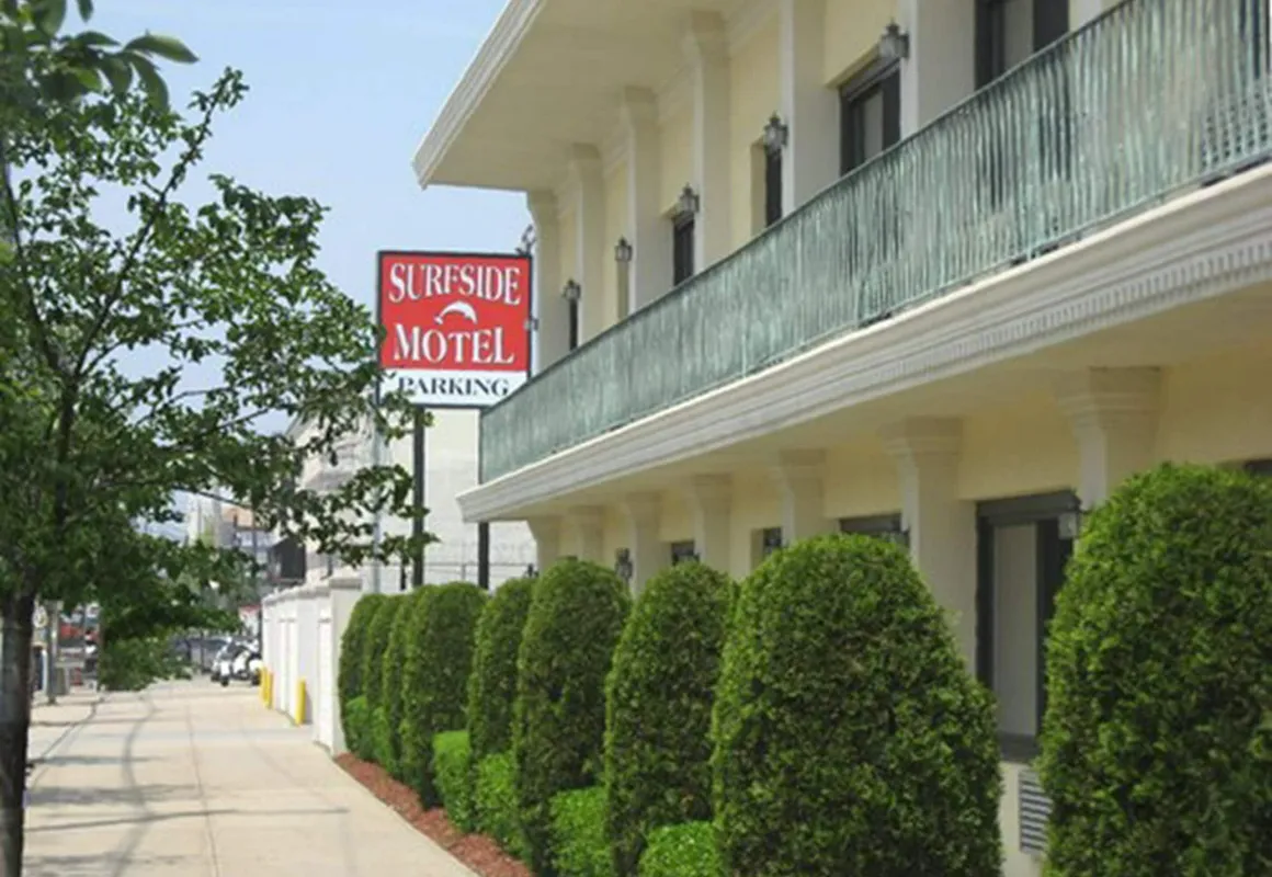 Surfside Motel hotel hero