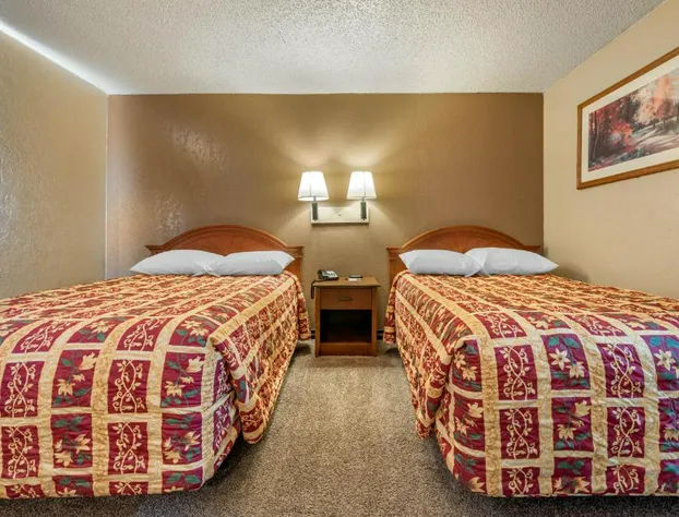 Pueblo Inn hotel detail image 1