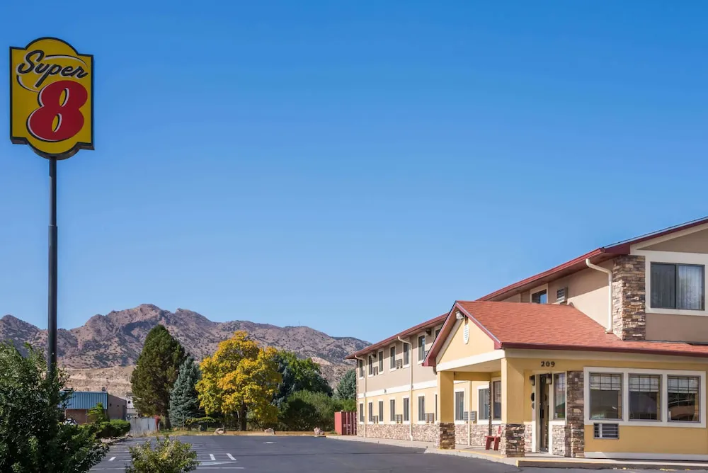 Super 8 by Wyndham Canon City hotel hero