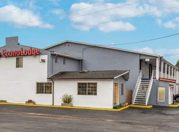 Econo Lodge Franklin - Springboro hotel detail image 1