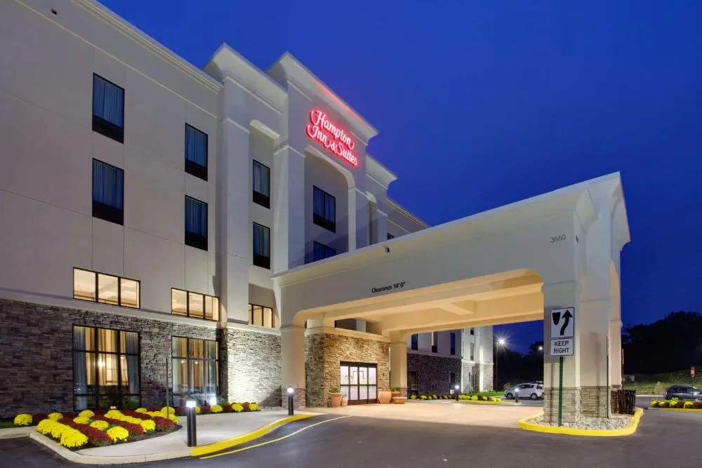 Hampton Inn & Suites Philadelphia/Bensalem hotel hero