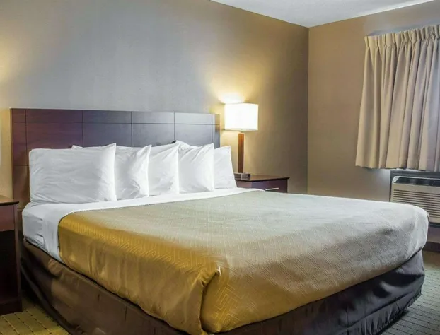 Econo Lodge Ames hotel detail image 4