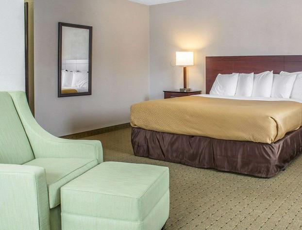 Econo Lodge Ames hotel detail image 4