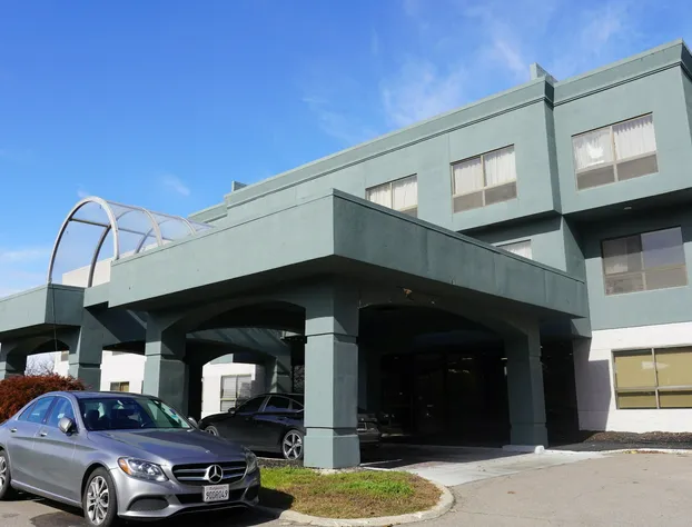 American Inn & Suites Waterford hotel detail image 2