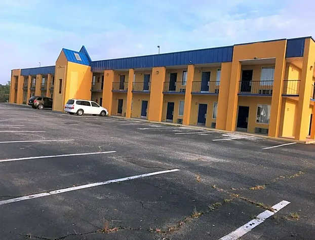 Knights Inn Lumberton hotel detail image 2