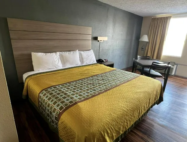 Knights Inn Lumberton hotel detail image 1