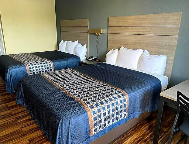 Knights Inn Lumberton hotel detail image 2