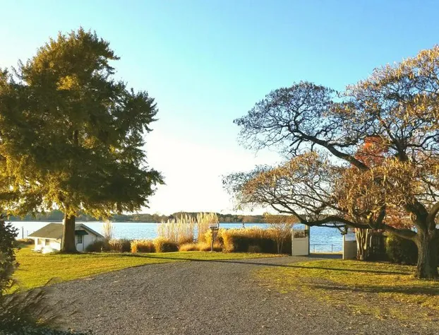 Sandaway Suites & Beach hotel detail image 2