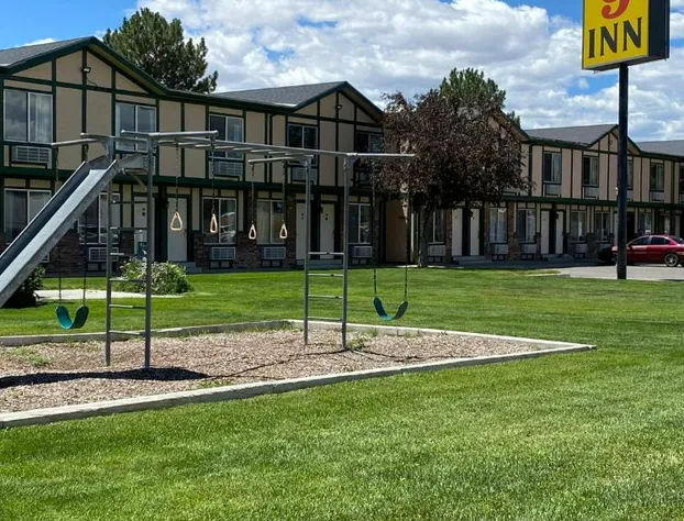 National 9 Price hotel detail image 4