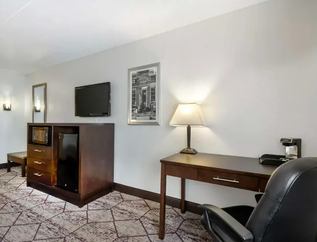 Best Western Plus Longbranch Hotel & Convention Center hotel detail image 3