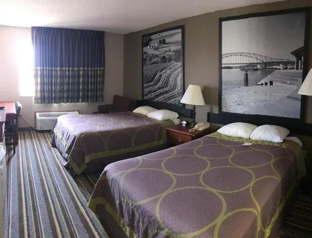 Super 8 by Wyndham Anamosa IA hotel detail image 4