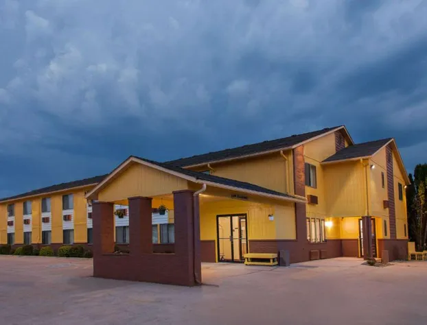 Circle S Motel hotel detail image 1