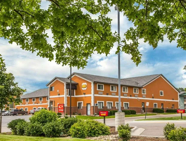 Econo Lodge Cedar Rapids South hotel detail image 3