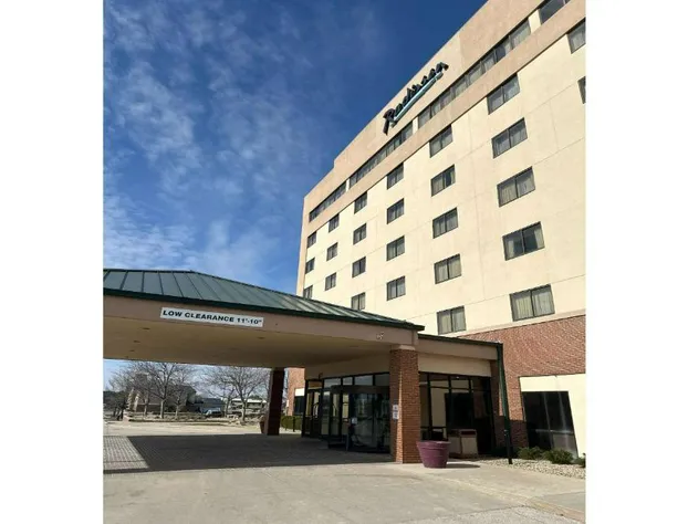 Radisson Hotel Cedar Rapids hotel detail image 1