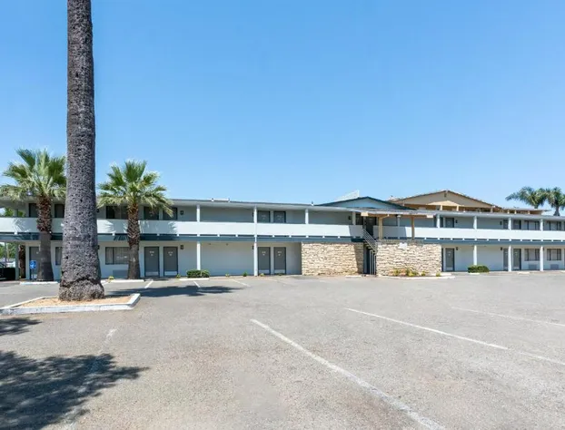 HomeTowne Studios by Red Roof Yuba City Bonanza – Marysville hotel detail image 2