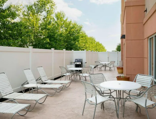 Fairfield Inn & Suites Huntingdon Route 22 Raystown Lake hotel detail image 2