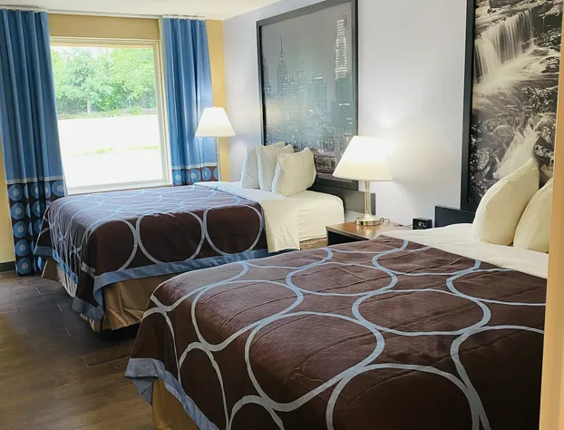 Super 8 by Wyndham Danville hotel detail image 2