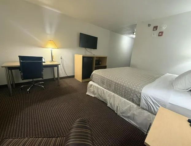 Surestay By Best Western Obetz Rickenbacker Airport hotel detail image 3