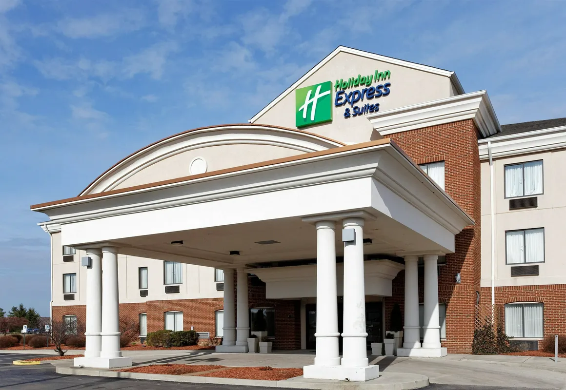 Holiday Inn Express & Suites Lancaster by IHG hotel hero