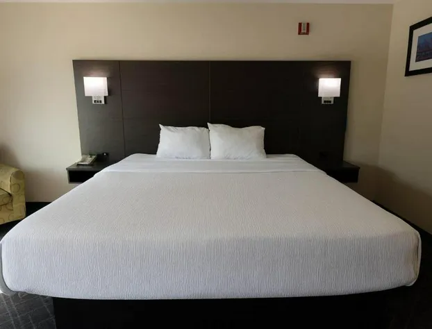 Quality Inn & Suites Circleville hotel detail image 3