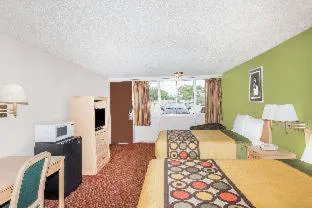 Knights Inn Statesboro hotel detail image 2