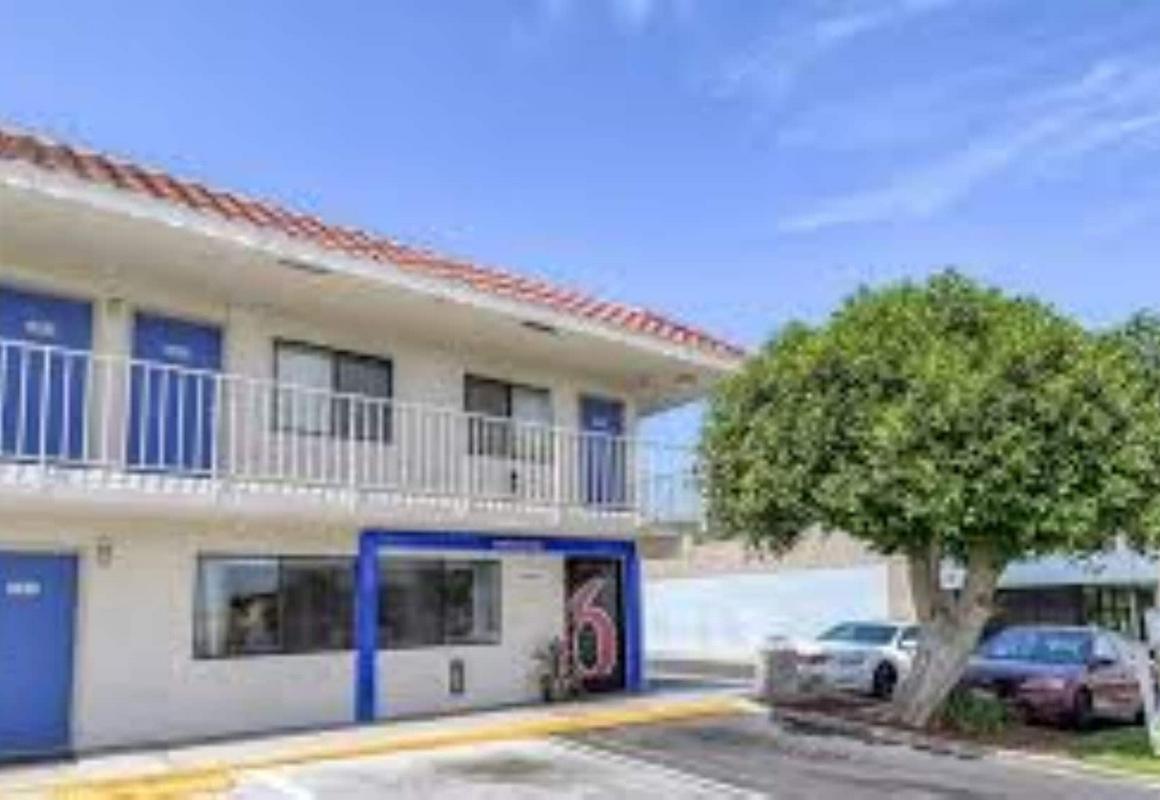 Motel 6 Corona, CA hotel hero