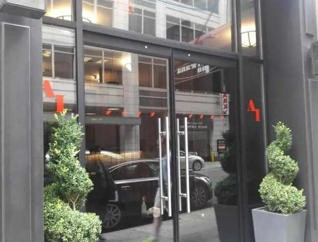 Americana Inn hotel detail image 3