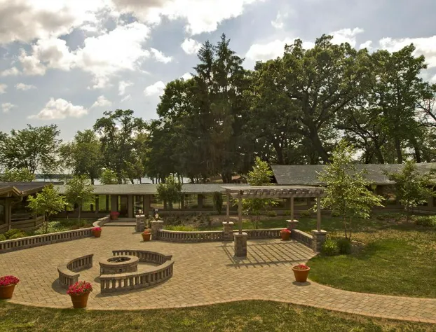 Lake Lawn Resort hotel detail image 2