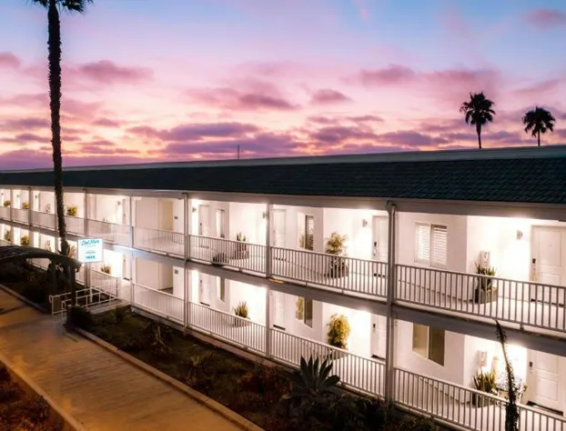 Del Mar Beach Hotel hotel detail image 1