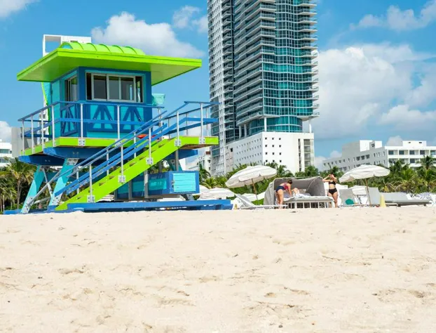 Greenview Hotel by Lowkl hotel detail image 4