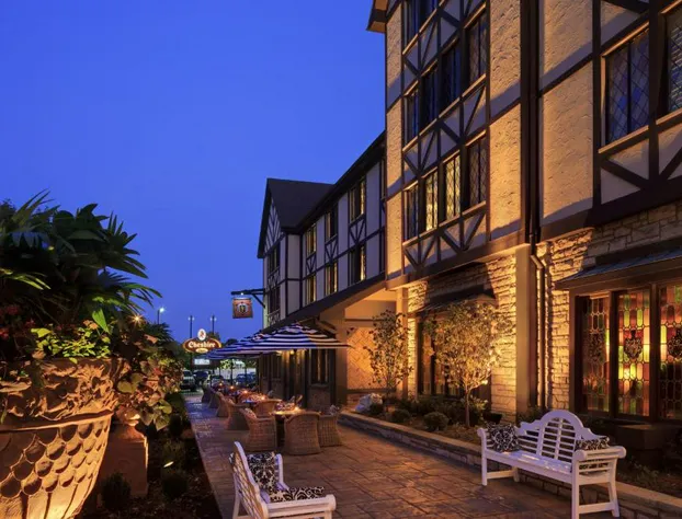 The Cheshire hotel detail image 3