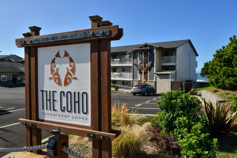 The Coho Oceanfront Lodge hotel hero