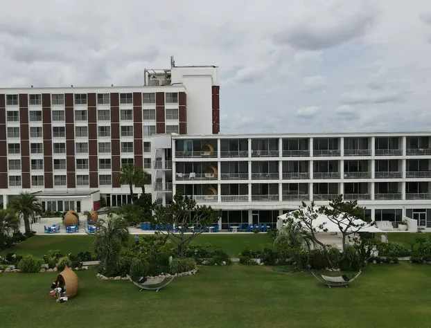 Blockade Runner Beach Resort hotel detail image 4